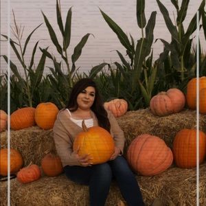 Meet your Posher, Crystal